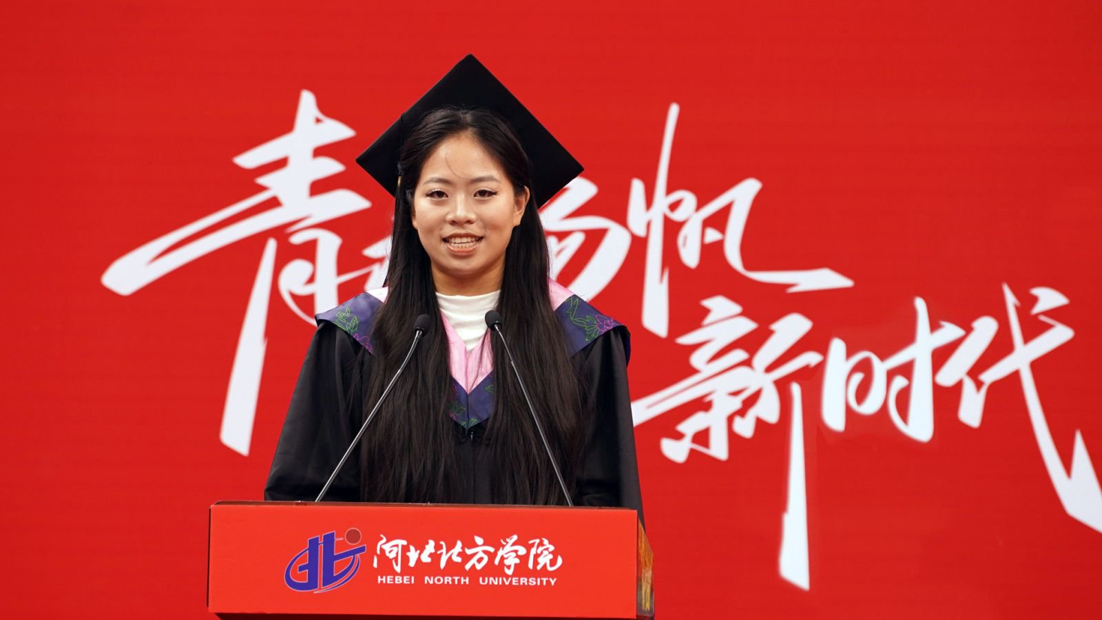 学生李梦阳发言2.jpg